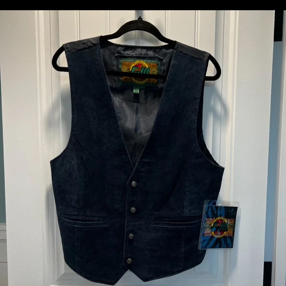 G-III‎ Men’s Vintage Navy Suede Cowboy Western Rodeo Vest. Size Medium. NWT.